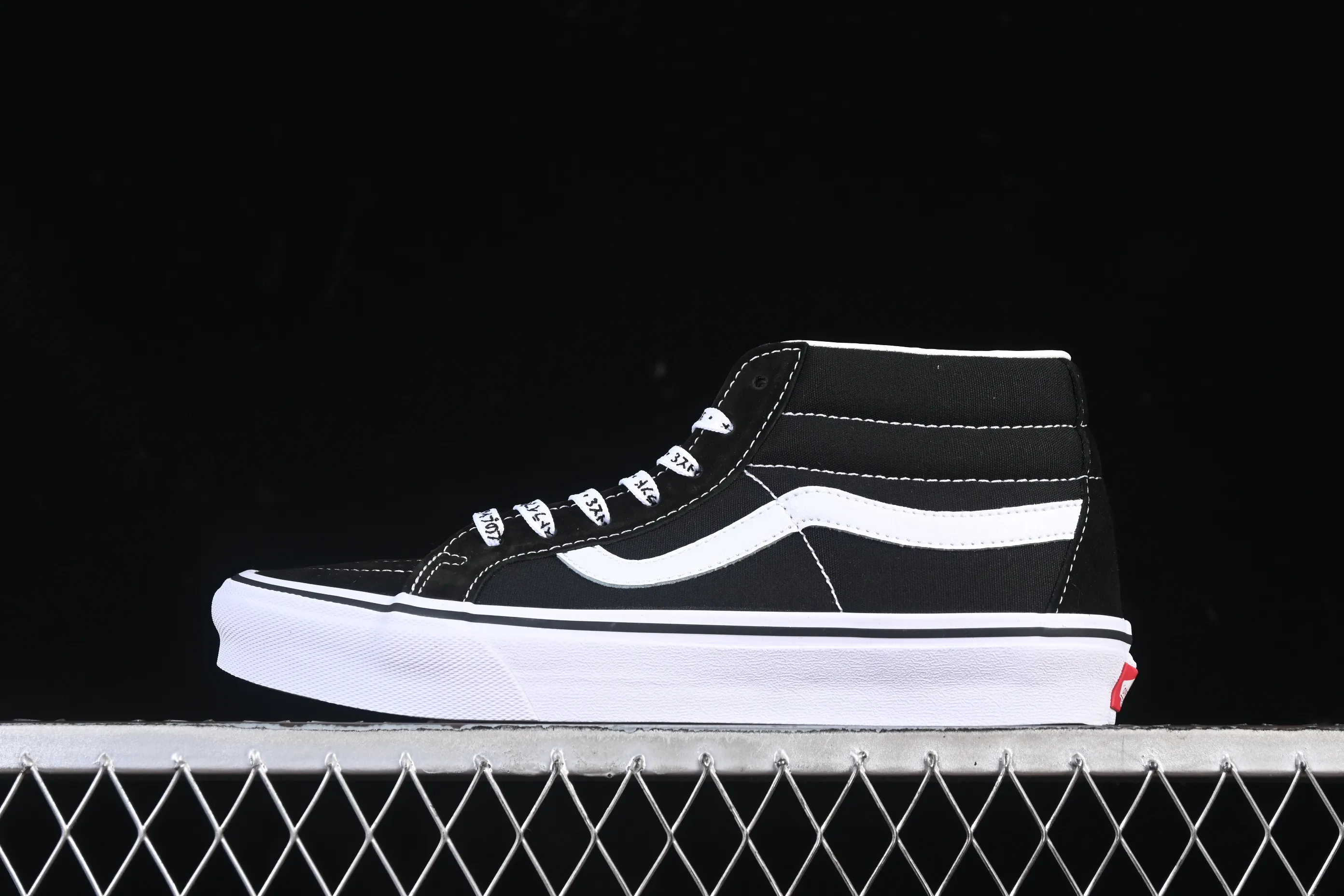 All categories Vans Vans series Vans Mid Vans Sk8-Mid Vans China casual skateboard shoes VN0A4UWIVNE